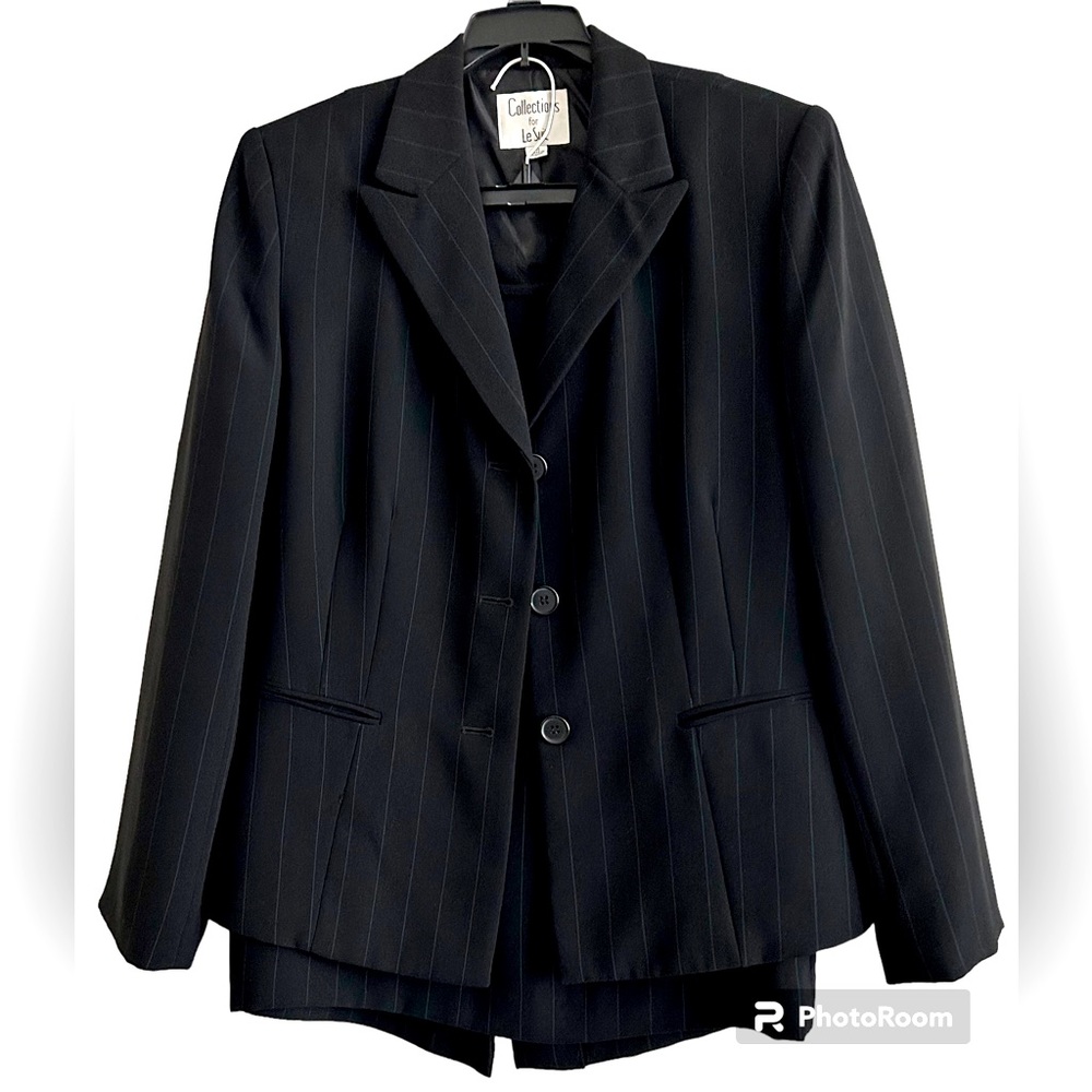 🖤 LeSuit Skirt Suit Pinstripe 2 pcs